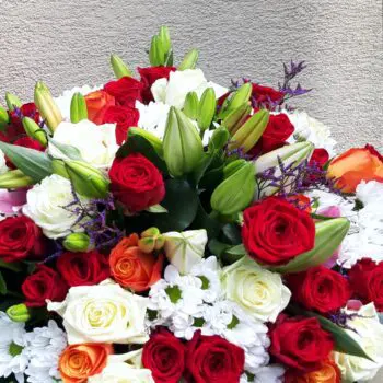 Lilien und Rosen im XXL Strauß