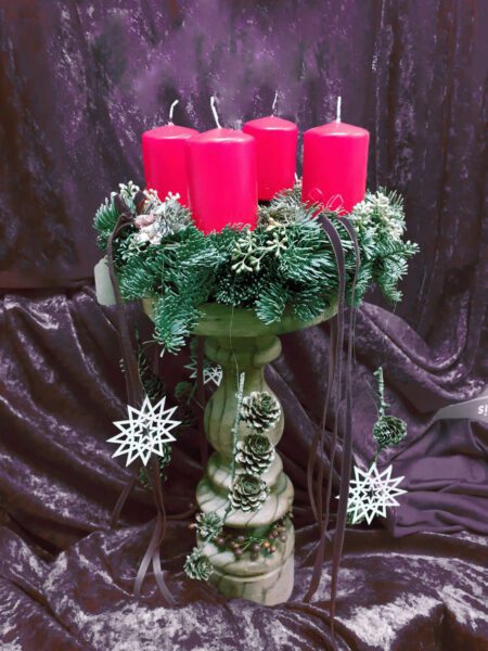 Kleiner Adventskranz Auf Holzständer