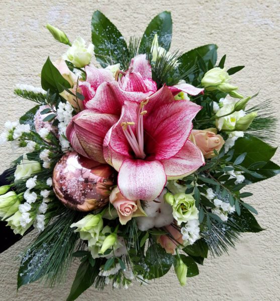 Romantischer Weihnachts Strauss Mit Amaryllis